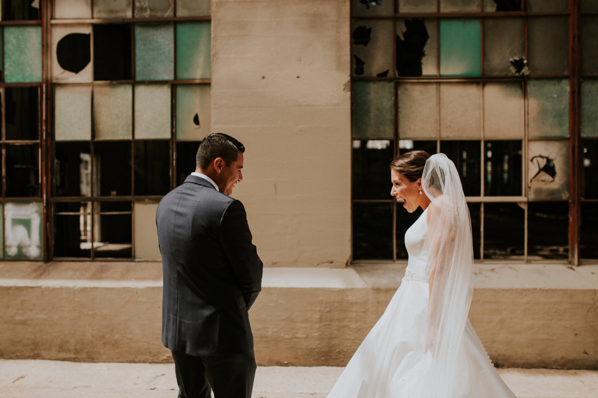  Shana and Ricardo are the epitome of cuteness. Their love story began when they were both volunteering at Casa de Salud Family Medical Office in the South Valley of Albuquerque, New Mexico while they were pursuing careers in the medical field. Fast 