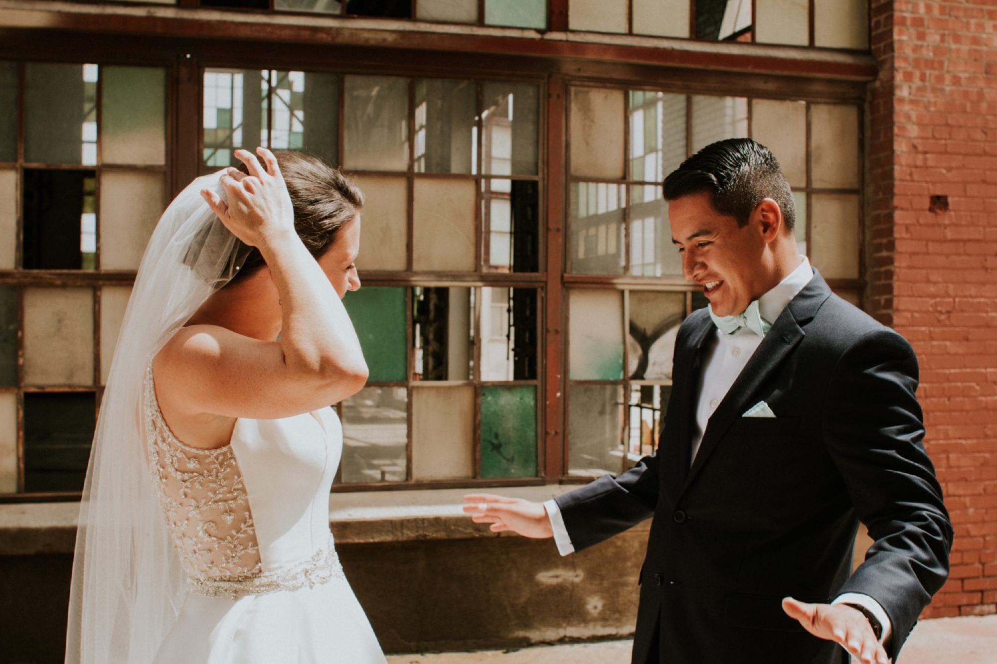  Shana and Ricardo are the epitome of cuteness. Their love story began when they were both volunteering at Casa de Salud Family Medical Office in the South Valley of Albuquerque, New Mexico while they were pursuing careers in the medical field. Fast 