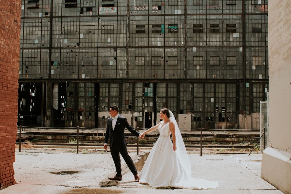  Shana and Ricardo are the epitome of cuteness. Their love story began when they were both volunteering at Casa de Salud Family Medical Office in the South Valley of Albuquerque, New Mexico while they were pursuing careers in the medical field. Fast 