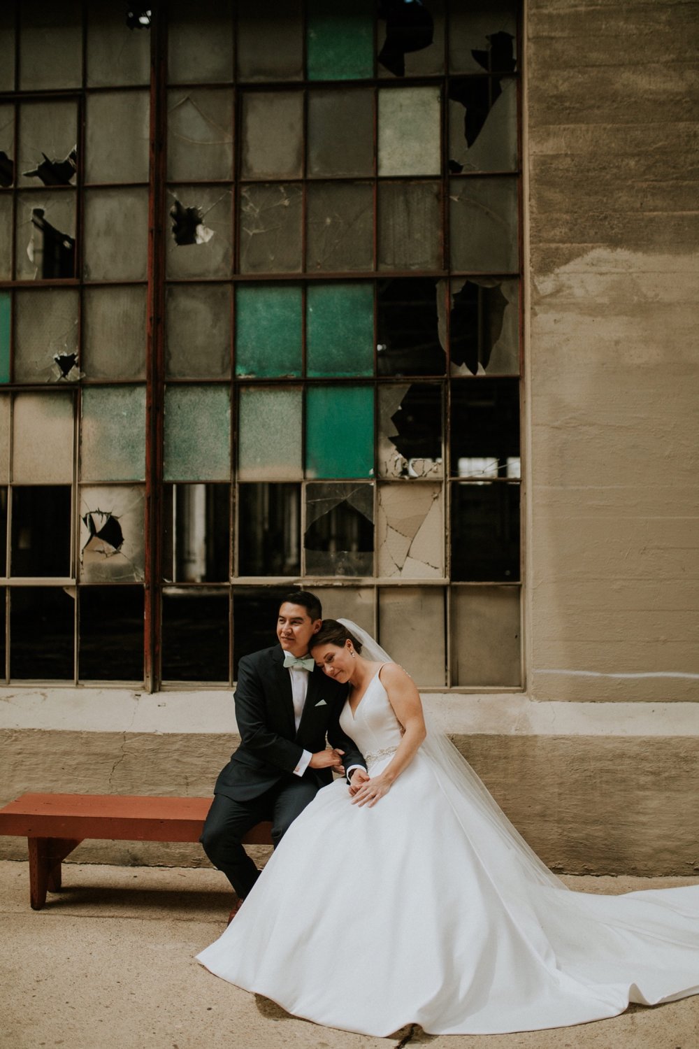  Shana and Ricardo are the epitome of cuteness. Their love story began when they were both volunteering at Casa de Salud Family Medical Office in the South Valley of Albuquerque, New Mexico while they were pursuing careers in the medical field. Fast 