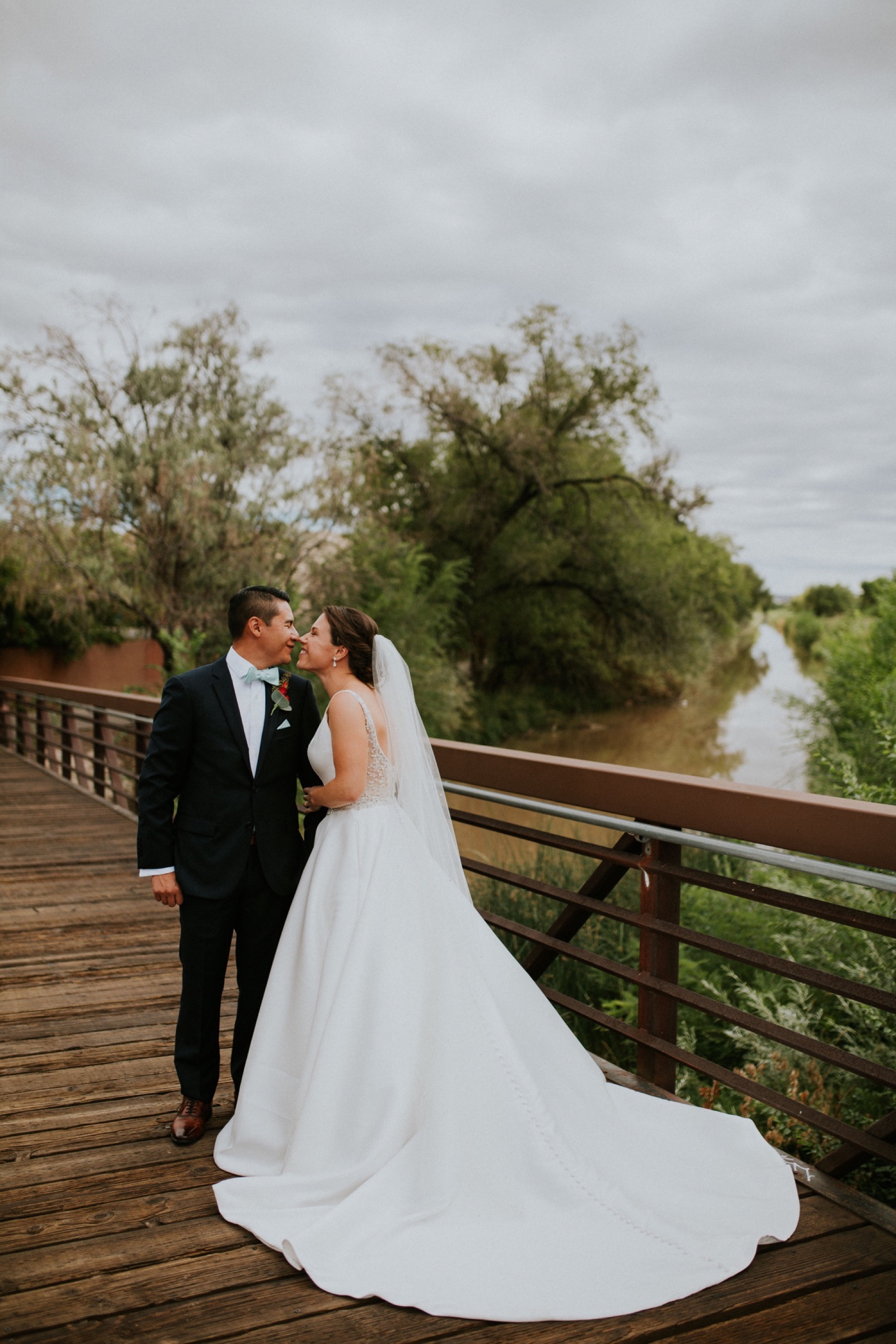  Shana and Ricardo are the epitome of cuteness. Their love story began when they were both volunteering at Casa de Salud Family Medical Office in the South Valley of Albuquerque, New Mexico while they were pursuing careers in the medical field. Fast 