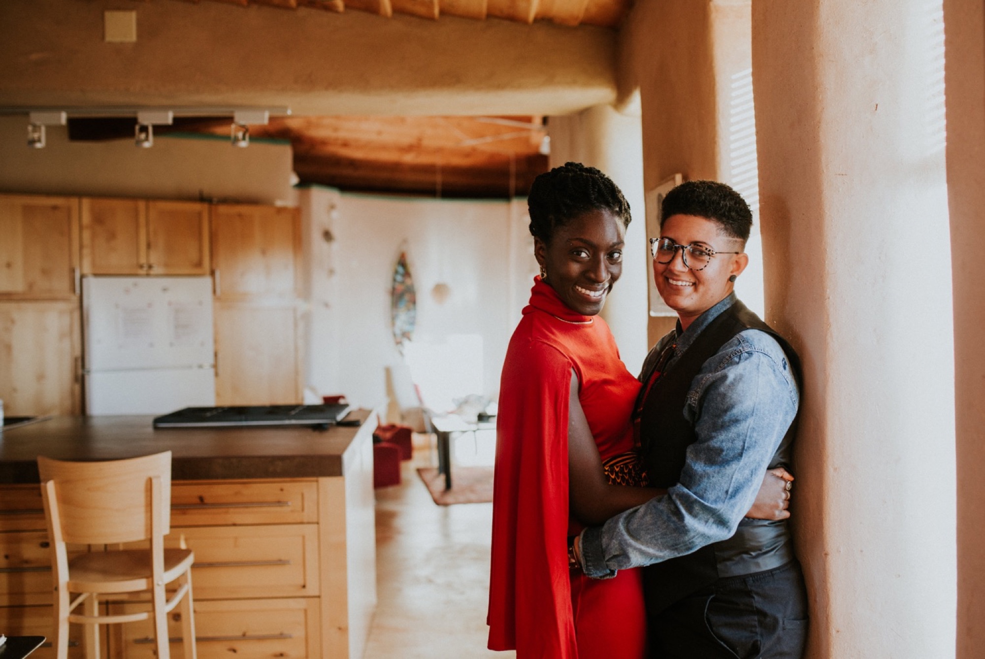  SO excited to share B + E’s gorgeous l winter elopement in Taos, New Mexico. Their outfits were a hodgepodge of things B + E already owned, homemade accessories, vintage hand me downs, and contemporary pieces they bought special for their big day. W