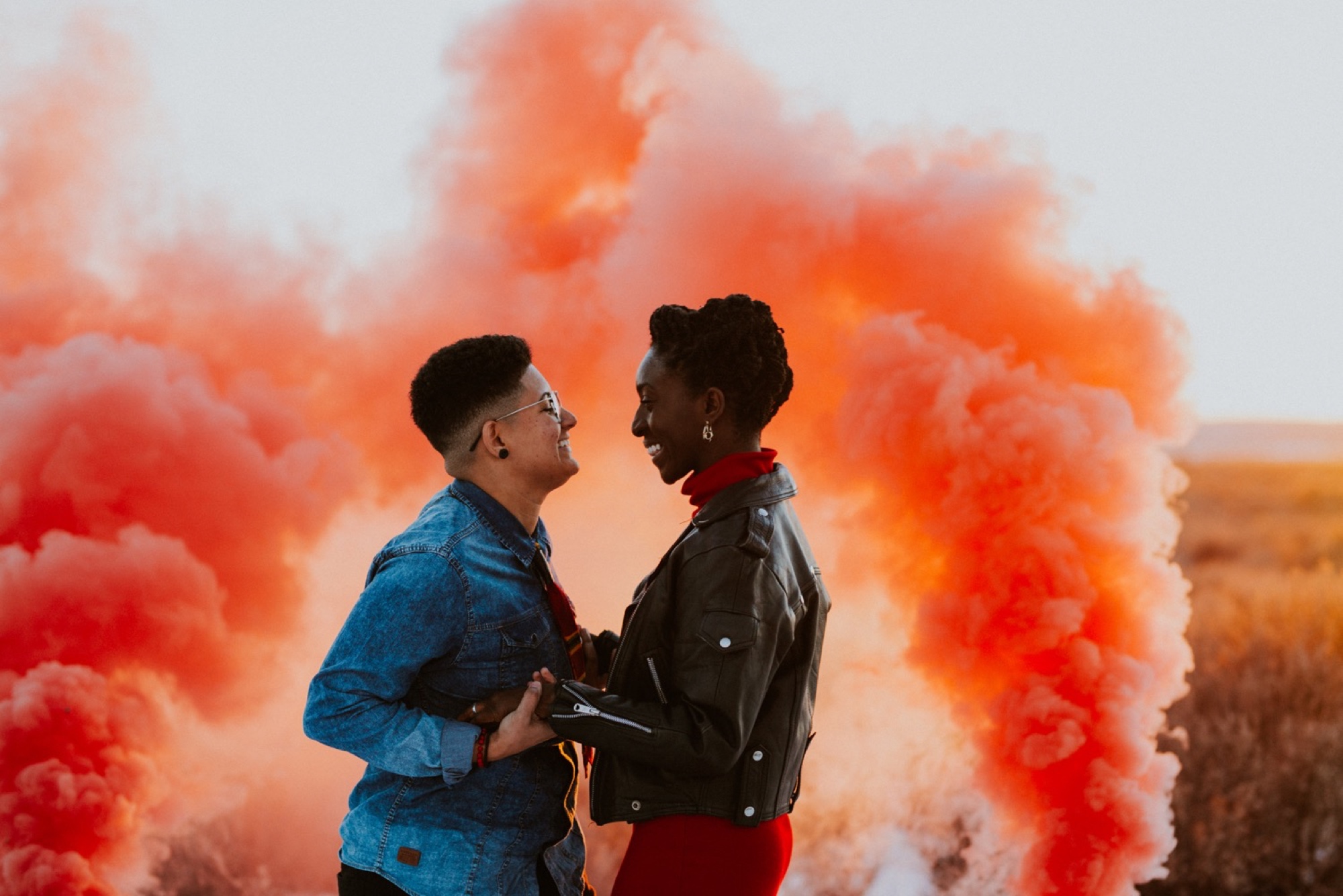  SO excited to share B + E’s gorgeous l winter elopement in Taos, New Mexico. Their outfits were a hodgepodge of things B + E already owned, homemade accessories, vintage hand me downs, and contemporary pieces they bought special for their big day. W