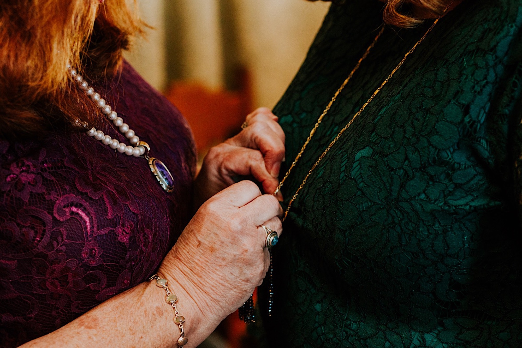  Ariel and Jack had a beautiful, intimate wedding at the ever so lovely Hacienda Doña Andrea de Santa Fe in Cerrillos, New Mexico (just outside of Santa Fe, New Mexico). If you have never been to Hacienda Doña Andrea de Santa Fe, it is beyond worth c