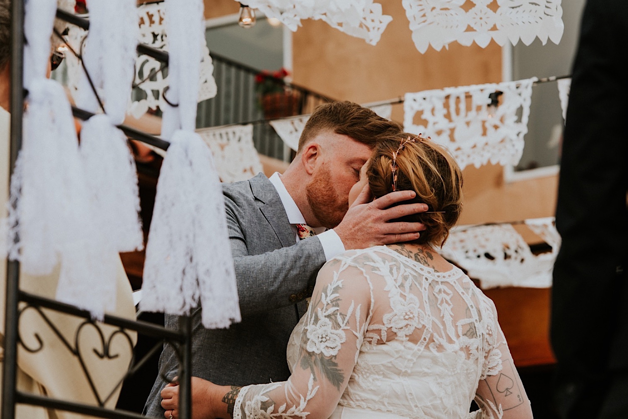  Ariel and Jack had a beautiful, intimate wedding at the ever so lovely Hacienda Doña Andrea de Santa Fe in Cerrillos, New Mexico (just outside of Santa Fe, New Mexico). If you have never been to Hacienda Doña Andrea de Santa Fe, it is beyond worth c