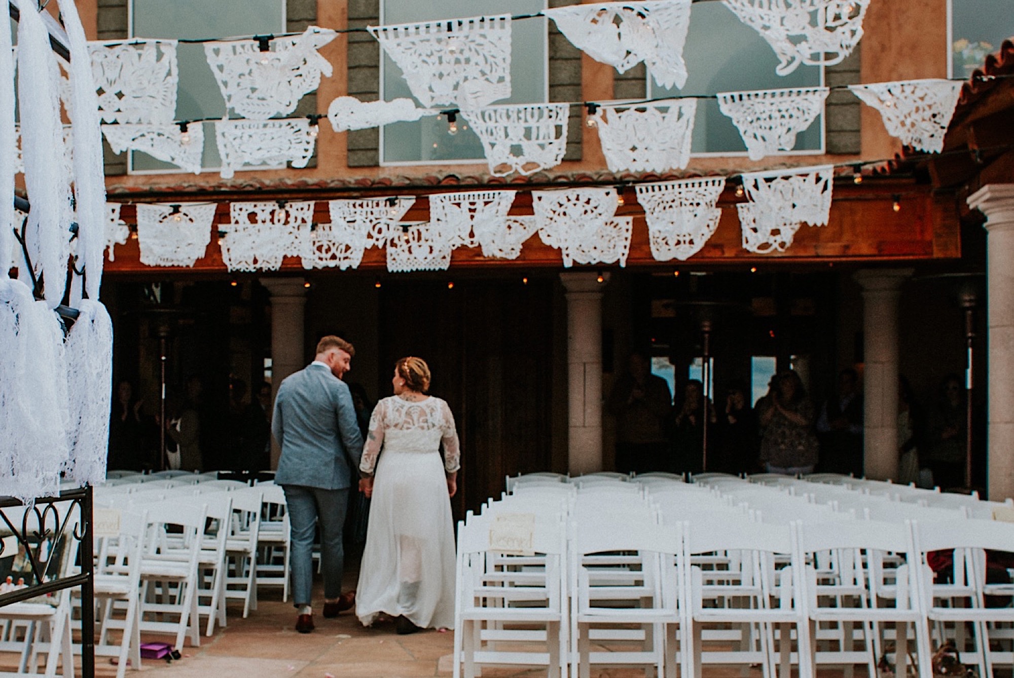  Ariel and Jack had a beautiful, intimate wedding at the ever so lovely Hacienda Doña Andrea de Santa Fe in Cerrillos, New Mexico (just outside of Santa Fe, New Mexico). If you have never been to Hacienda Doña Andrea de Santa Fe, it is beyond worth c