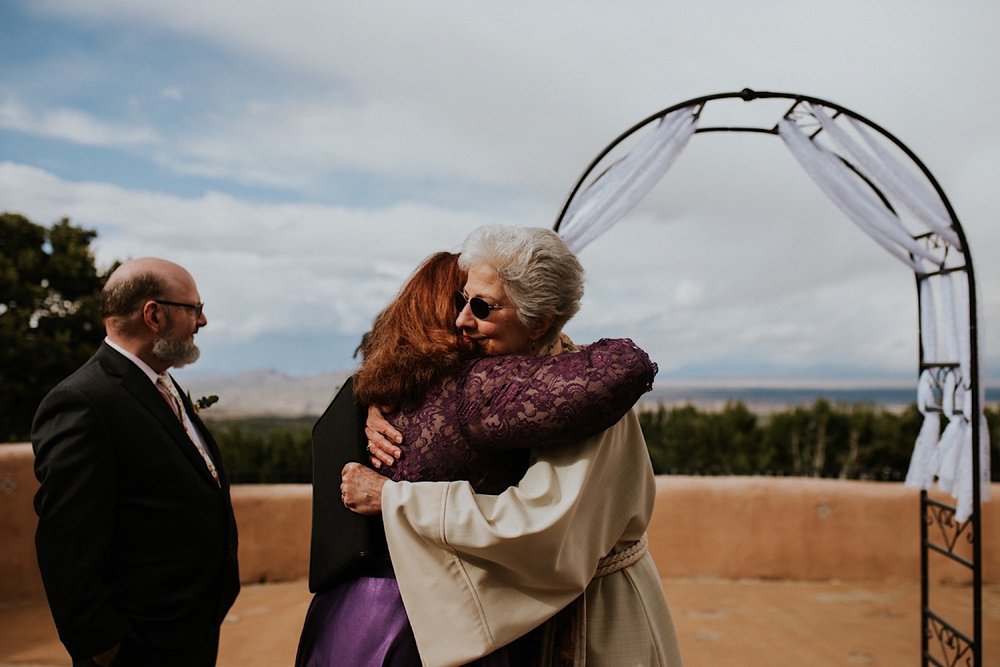  Ariel and Jack had a beautiful, intimate wedding at the ever so lovely Hacienda Doña Andrea de Santa Fe in Cerrillos, New Mexico (just outside of Santa Fe, New Mexico). If you have never been to Hacienda Doña Andrea de Santa Fe, it is beyond worth c