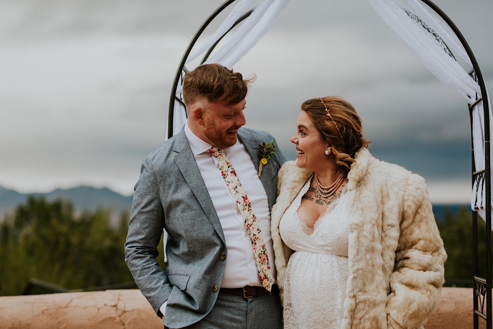  Ariel and Jack had a beautiful, intimate wedding at the ever so lovely Hacienda Doña Andrea de Santa Fe in Cerrillos, New Mexico (just outside of Santa Fe, New Mexico). If you have never been to Hacienda Doña Andrea de Santa Fe, it is beyond worth c