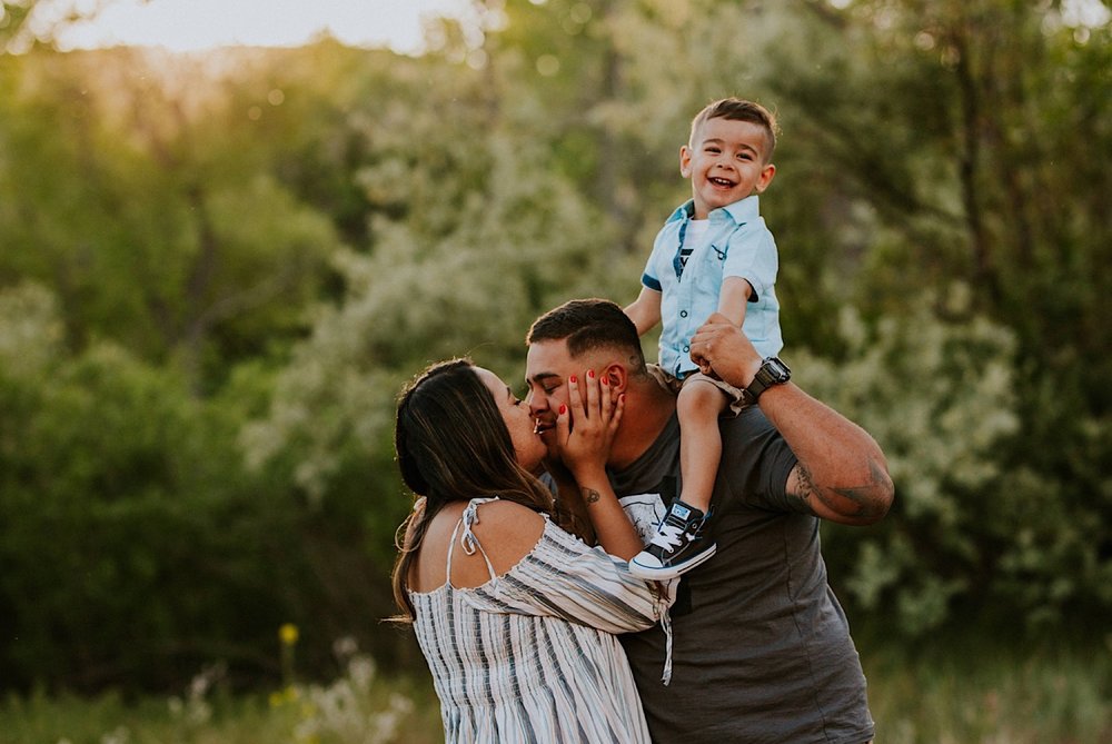  We went on a road trip for Kayla and Dillan’s summer engagement photos at the Jemez Red Rocks in Jemez, New Mexico. There are awesome forest-y areas in Jemez Springs that creates a stunning backdrop of beautiful greenery for gorgeous engagement phot