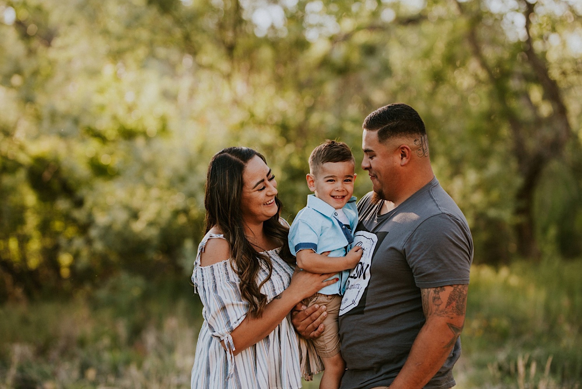  We went on a road trip for Kayla and Dillan’s summer engagement photos at the Jemez Red Rocks in Jemez, New Mexico. There are awesome forest-y areas in Jemez Springs that creates a stunning backdrop of beautiful greenery for gorgeous engagement phot