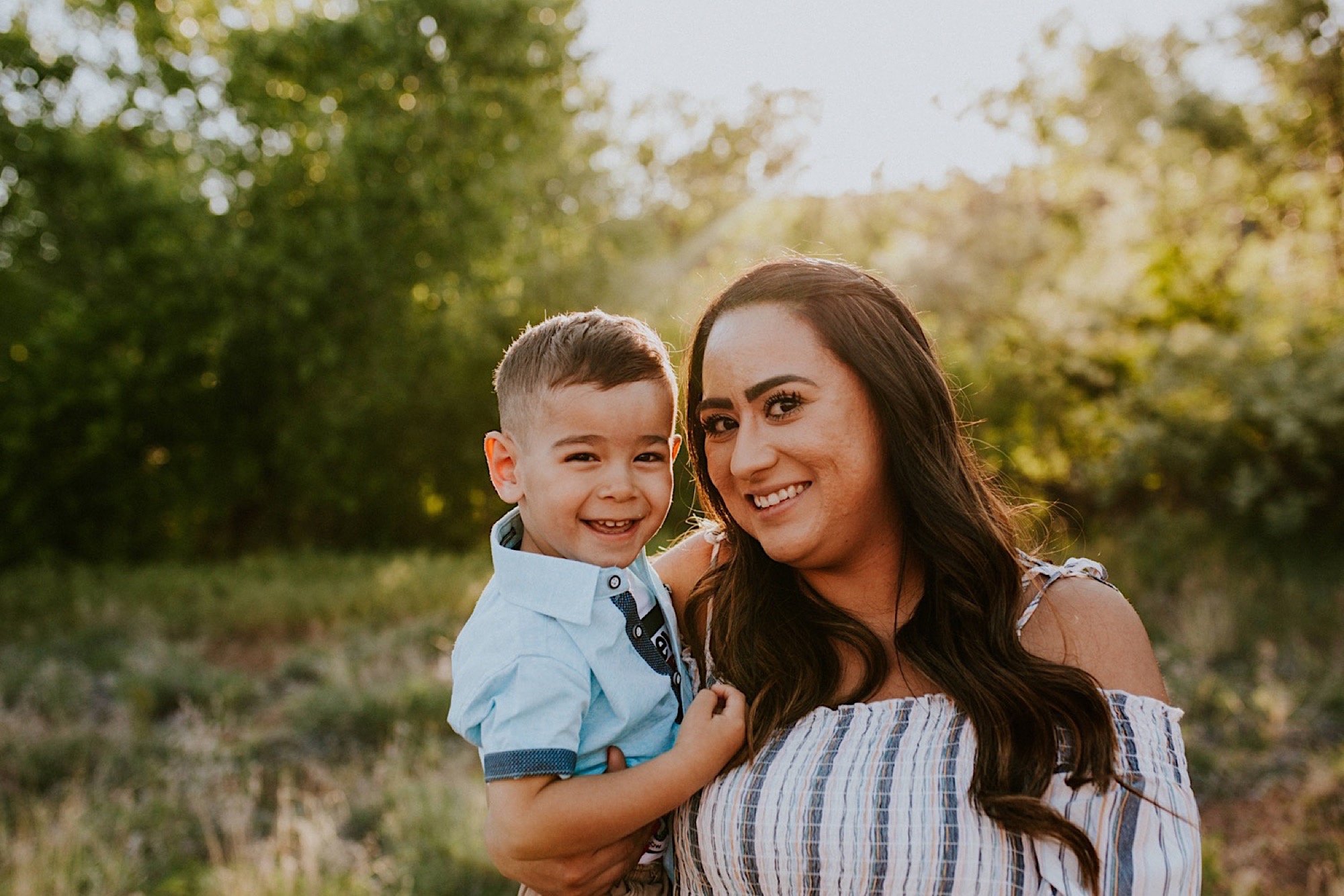  We went on a road trip for Kayla and Dillan’s summer engagement photos at the Jemez Red Rocks in Jemez, New Mexico. There are awesome forest-y areas in Jemez Springs that creates a stunning backdrop of beautiful greenery for gorgeous engagement phot