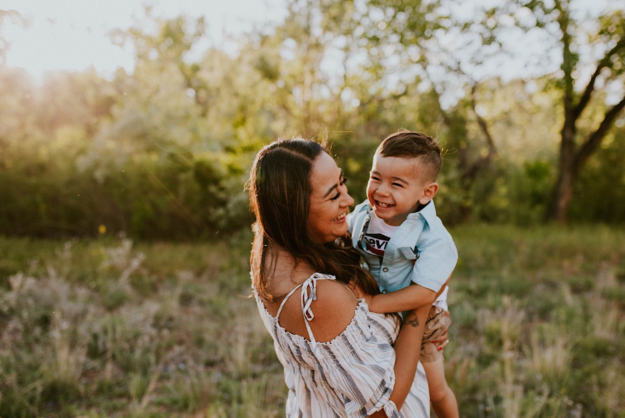  We went on a road trip for Kayla and Dillan’s summer engagement photos at the Jemez Red Rocks in Jemez, New Mexico. There are awesome forest-y areas in Jemez Springs that creates a stunning backdrop of beautiful greenery for gorgeous engagement phot