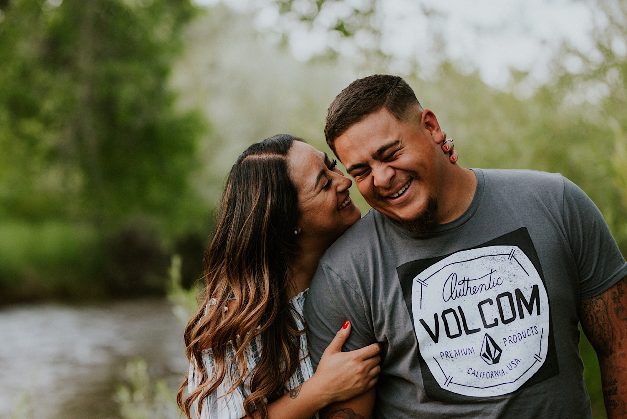  We went on a road trip for Kayla and Dillan’s summer engagement photos at the Jemez Red Rocks in Jemez, New Mexico. There are awesome forest-y areas in Jemez Springs that creates a stunning backdrop of beautiful greenery for gorgeous engagement phot