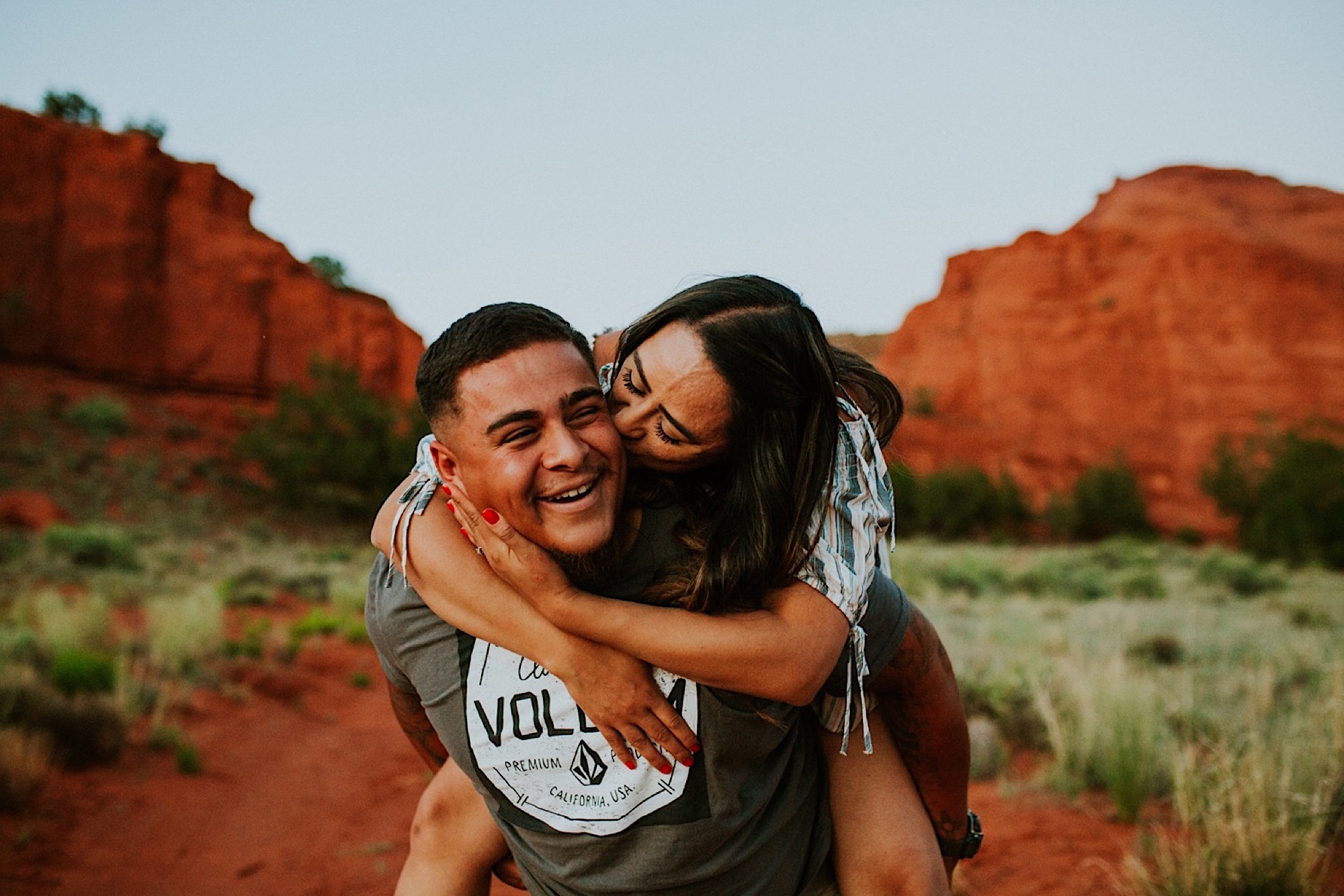  We went on a road trip for Kayla and Dillan’s summer engagement photos at the Jemez Red Rocks in Jemez, New Mexico. There are awesome forest-y areas in Jemez Springs that creates a stunning backdrop of beautiful greenery for gorgeous engagement phot