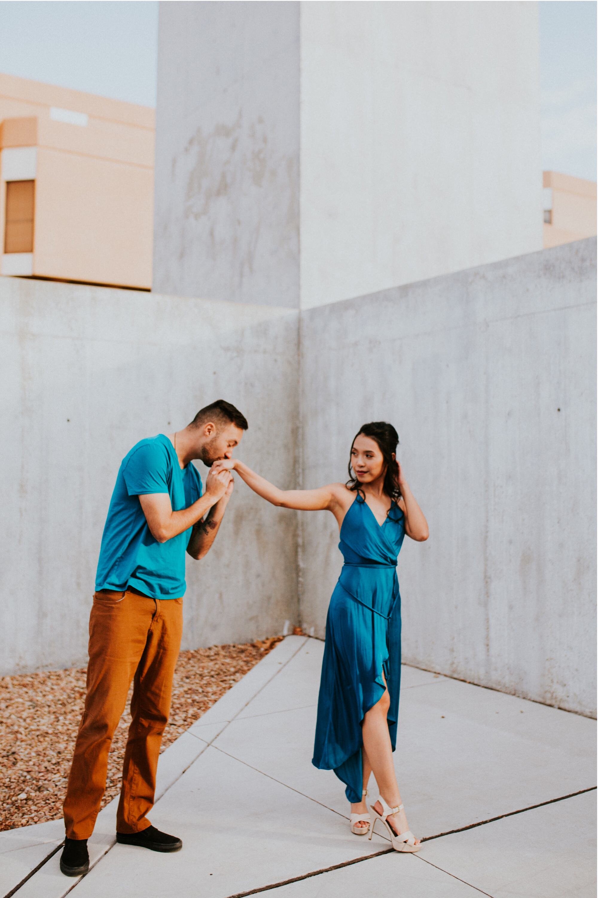  Xamie and Nate’s engagement photos at the University of New Mexico Main Campus in Albuquerque, New Mexico was truly fabulous! Exploring the UNM Campus and taking the cutest New Years Eve engagement photos of Xamie and Nate was the perfect way to end