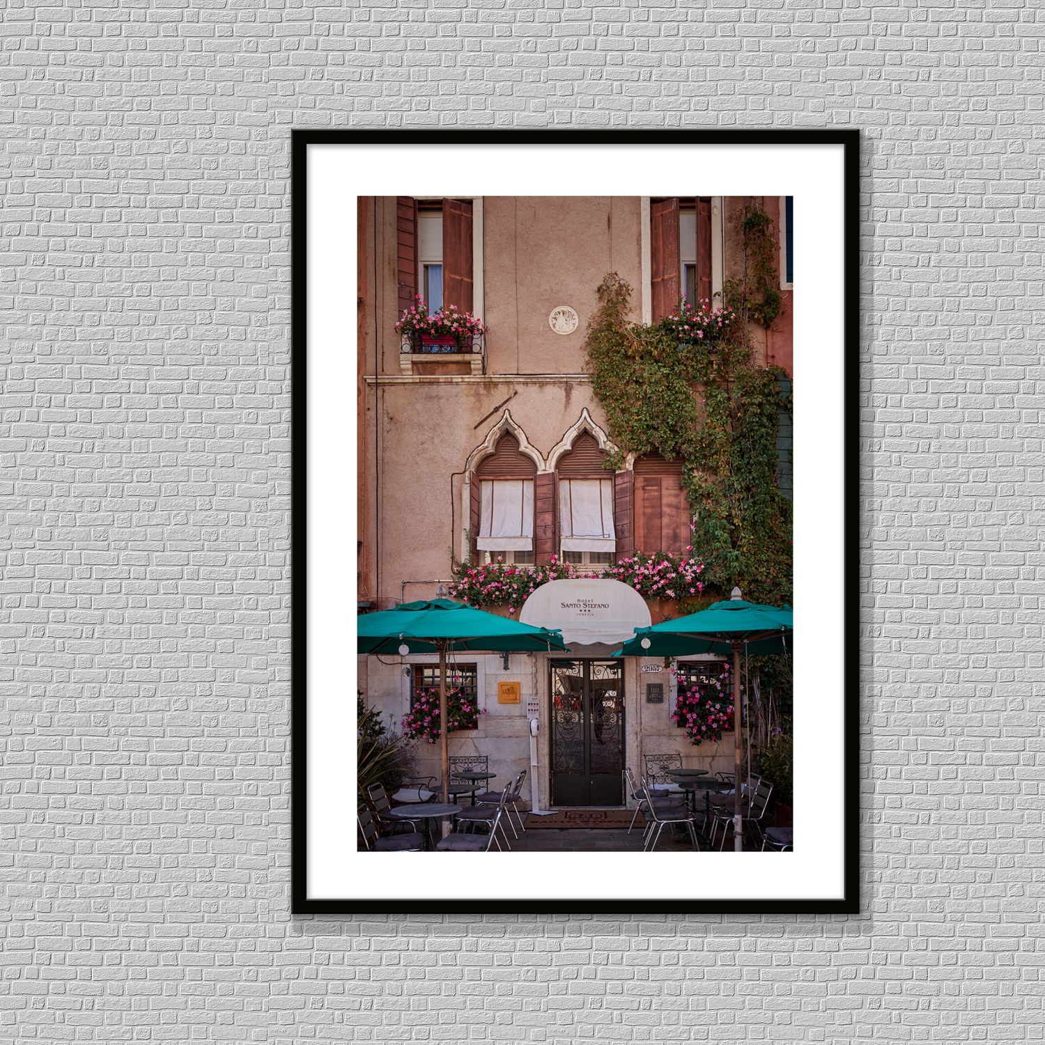 Venice-Hotel-01.png