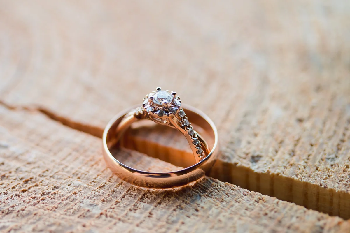 rose-goldwedding-rings.jpg