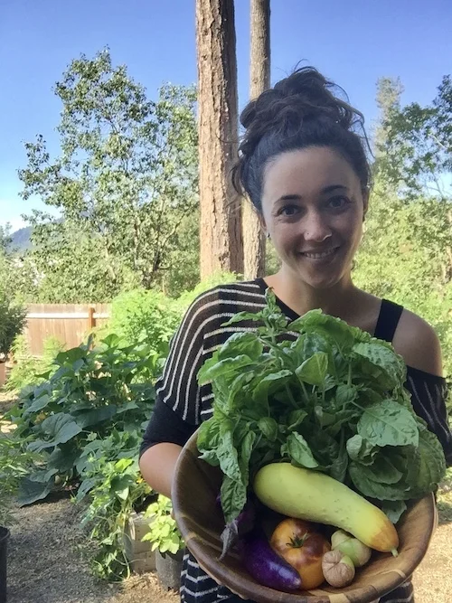 Trained as a clinical herbalist, Dana Aronson takes joy in community based, hands on learning. She focuses her studies on bio-regional plants from the Pacific Northwest and intertwines them into her small practice based in Southern Oregon. After finishing a 3-year clinical herbalism program at Ohlone Herbal Center in Berkeley, California, she found her curiosity leading her to traveling herbal pop up clinics. These pop up clinics provide herbal first aid and wellness to a wide range of areas from gatherings to places that have been hit with natural devastation. She teaches in the classroom, through community herb walks, and cultivates her product line, Wild Kin Botanicals. She would like to thank some of her mentors for guidance along the way - Pam Fischer, Dixie Pauline, Greta de la Montagne, Will Morris, Lisa SF, Tanya Stiller, and Francisca Santibanez. For more information on Dana, visit: www.wildkinbotanicals.com