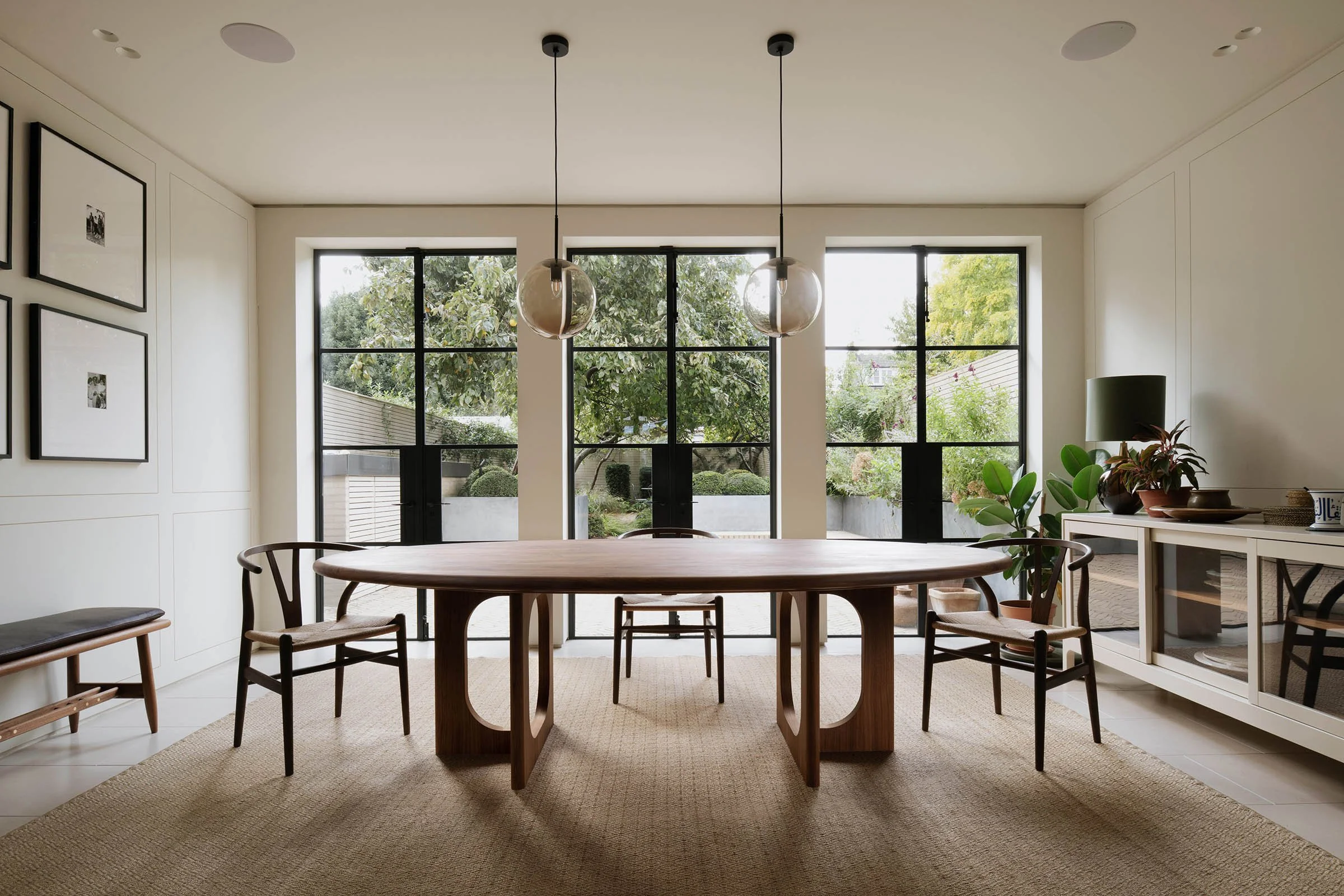 Table&Bench_web res_002.jpg