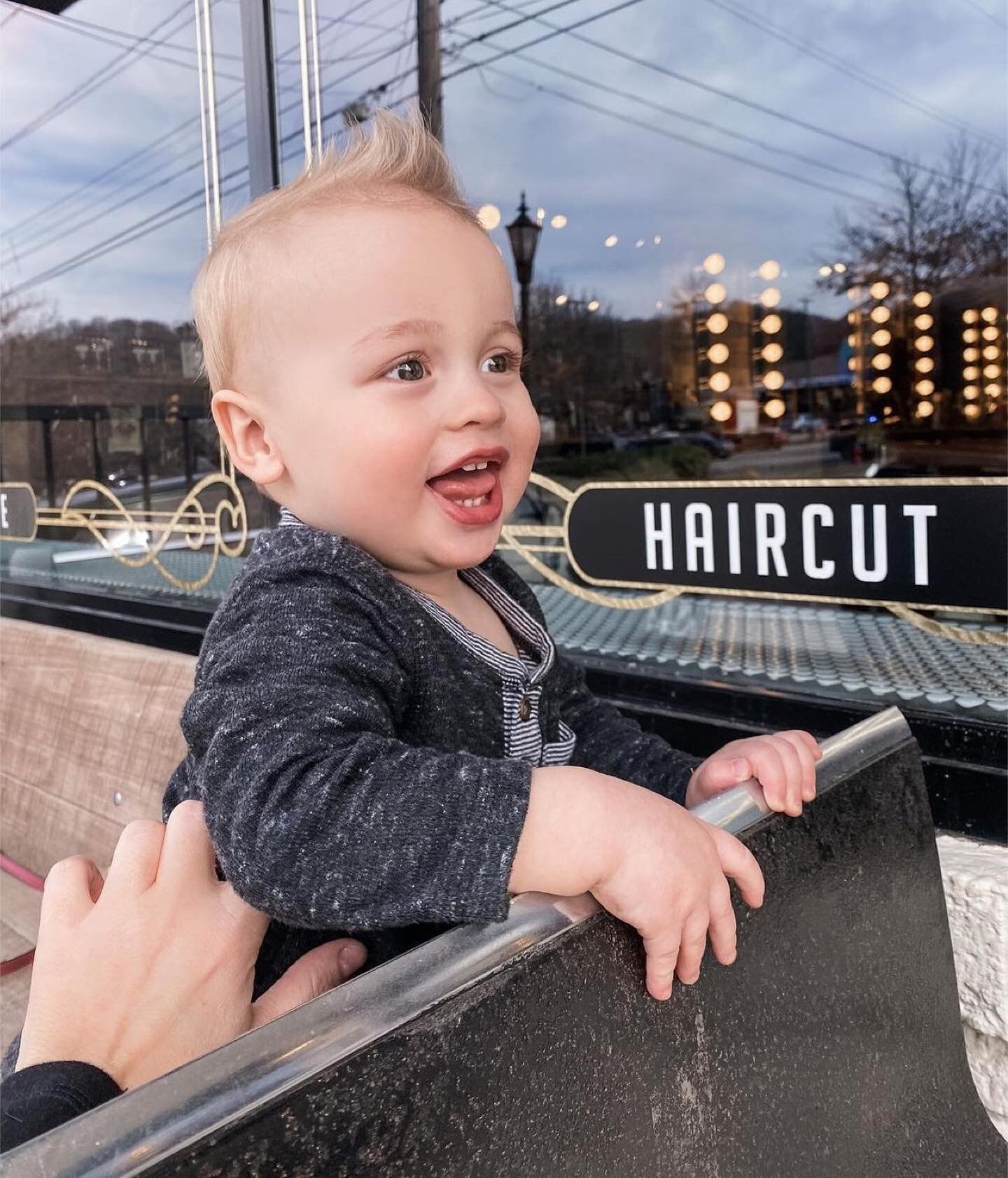 New hair, who dis? 

Hucks first haircut! 🥺 

Photo cred: @linseytoole