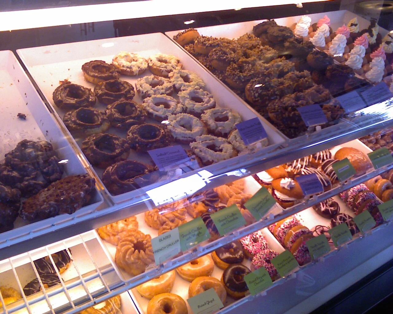 Frost Doughnuts in Mill Creek