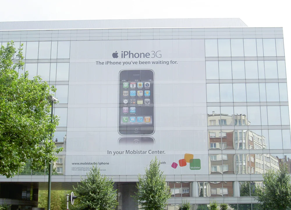 iphone2.jpg