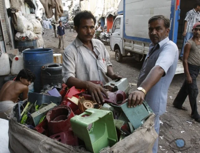 80% of Mumbai's plastic recycling goes to Dharavi. Photo Credit: Reality Tours