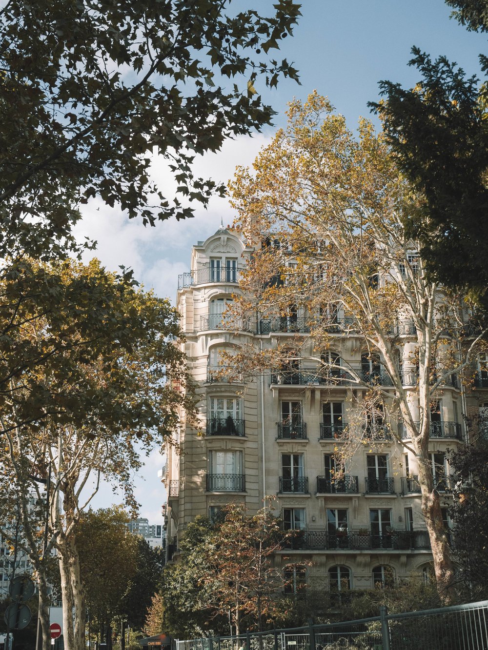 adriftaesthetic_paris_france_architecture3.jpg