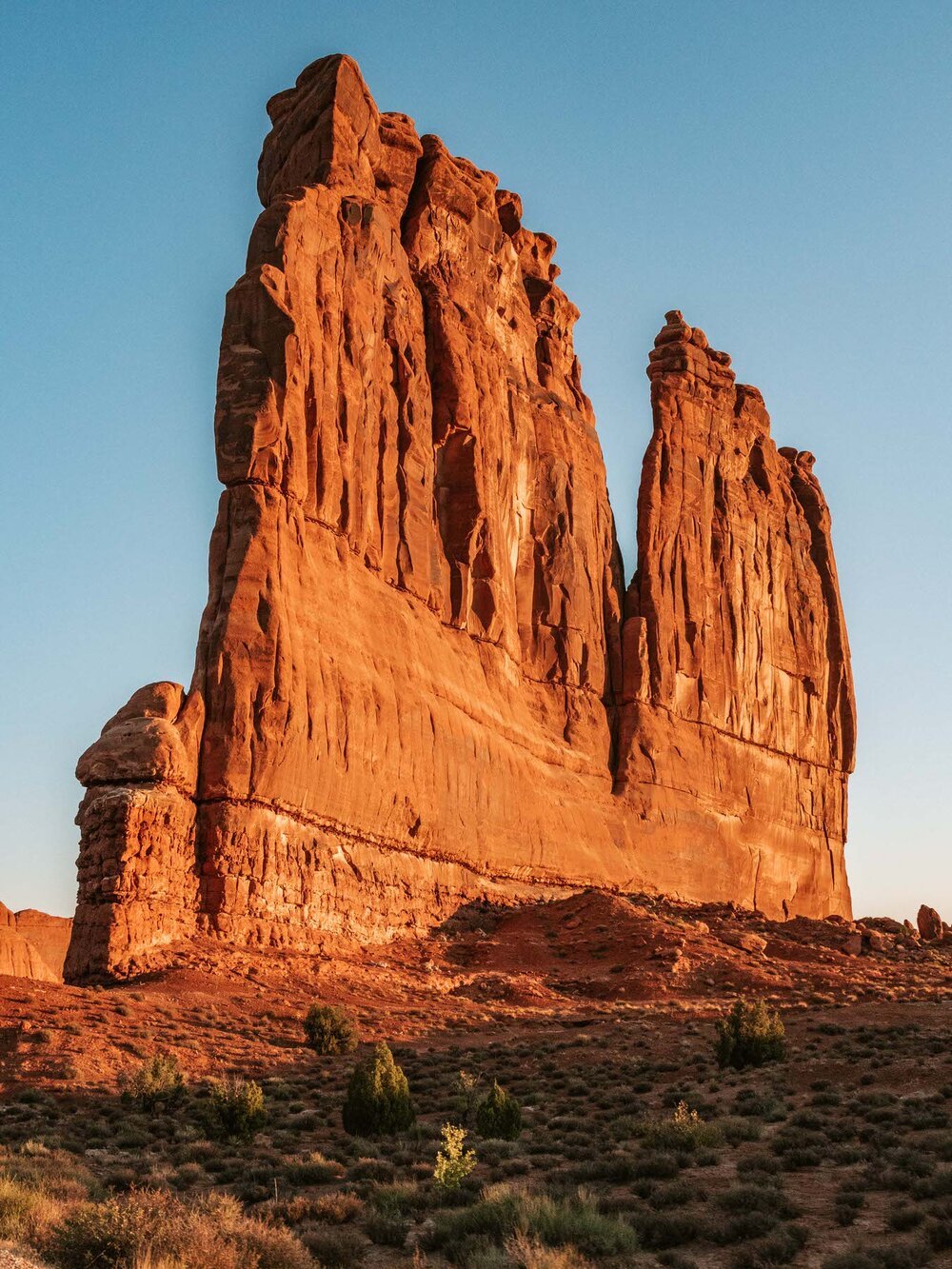 arches+national+park+rock+formation+at+sunrise.jpeg
