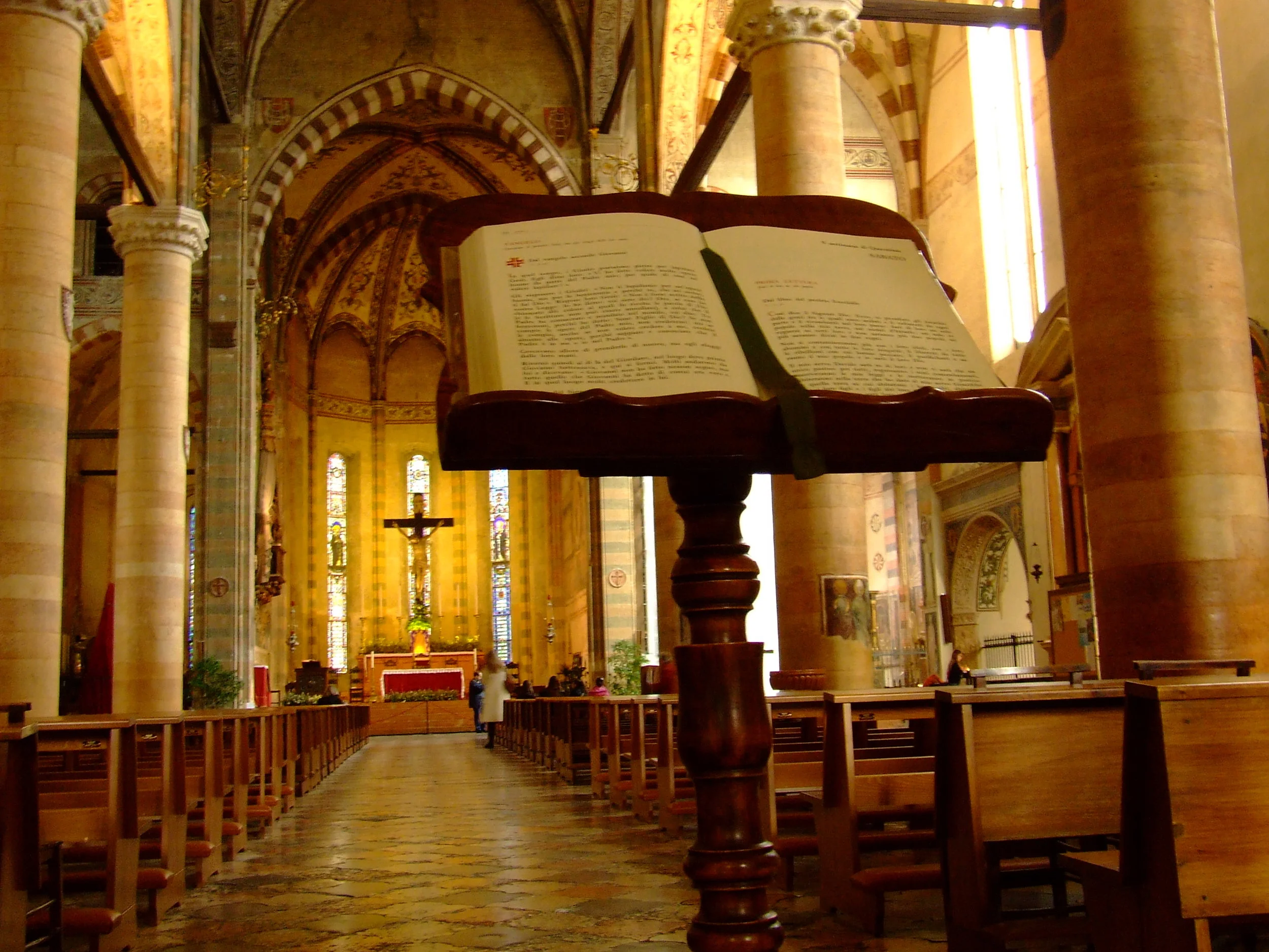 bible-waiting-to-be-read-in-church.jpg