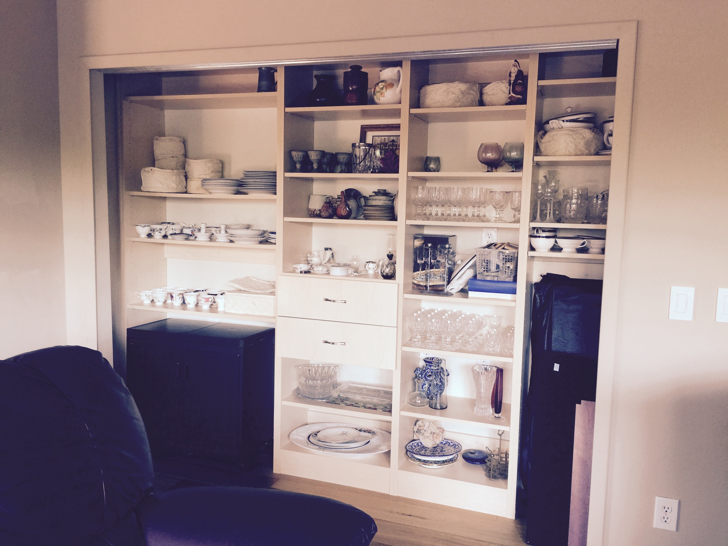 China cabinet FULL
