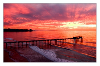 Sunset overlooking the Scripps Pier in La Jolla.