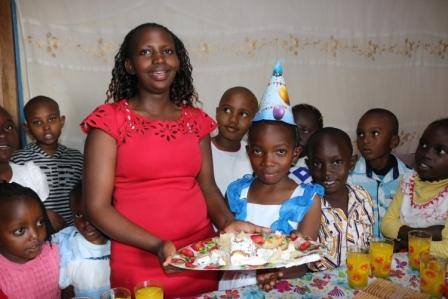 Jackie celebrated 10 years with her first birthday party and the the whole neighborhood was invited.
