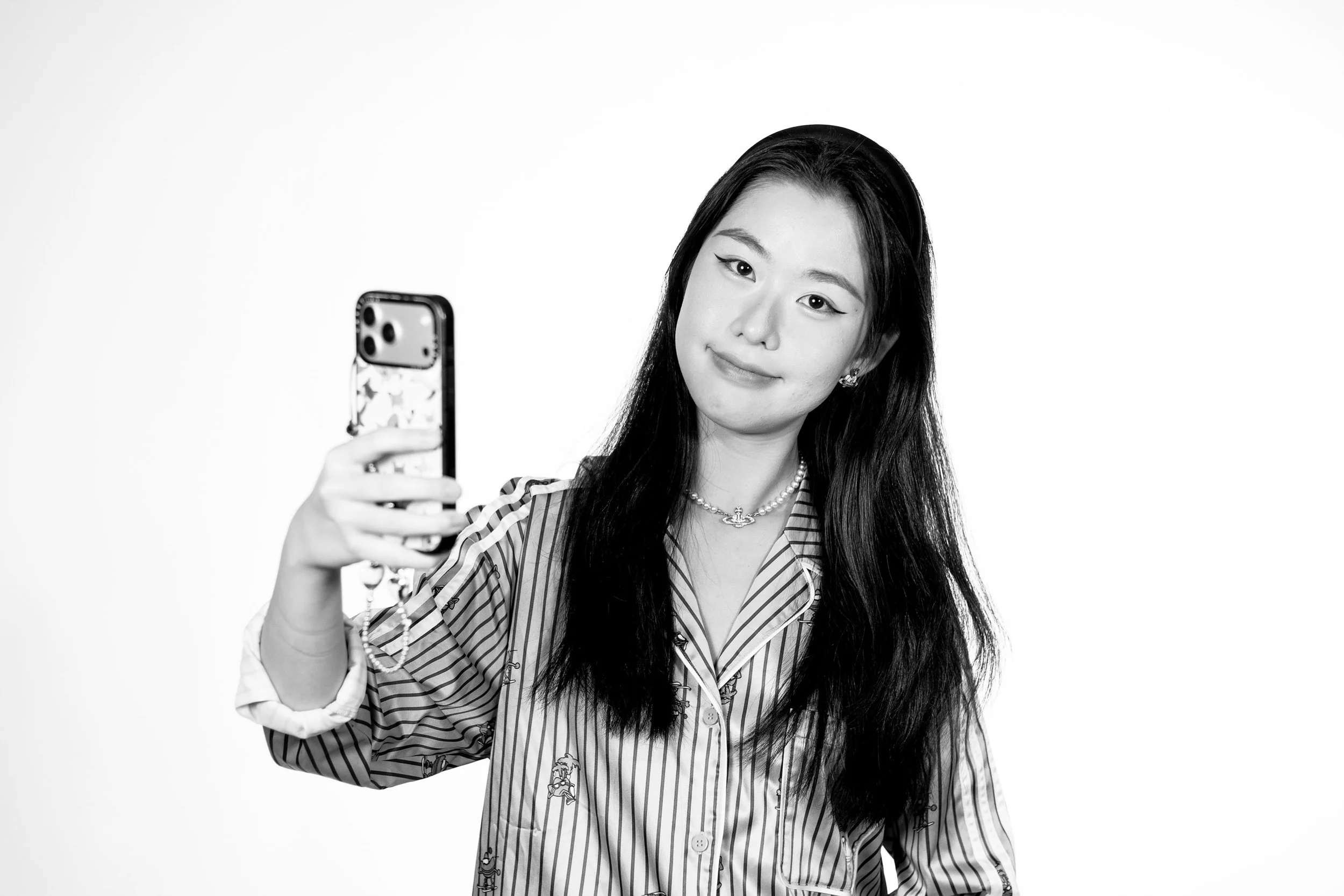 Zitong (Brooke) Zeng
 

 Zitong Zeng is a designer from Shenzhen, China. She earned a BFA in Integrated Design from Parsons School of Design, with a background spanning fine art, brand storytelling, social media strategy, and product development. She