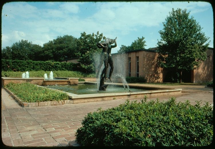 fairy-fountain-compressor.jpg