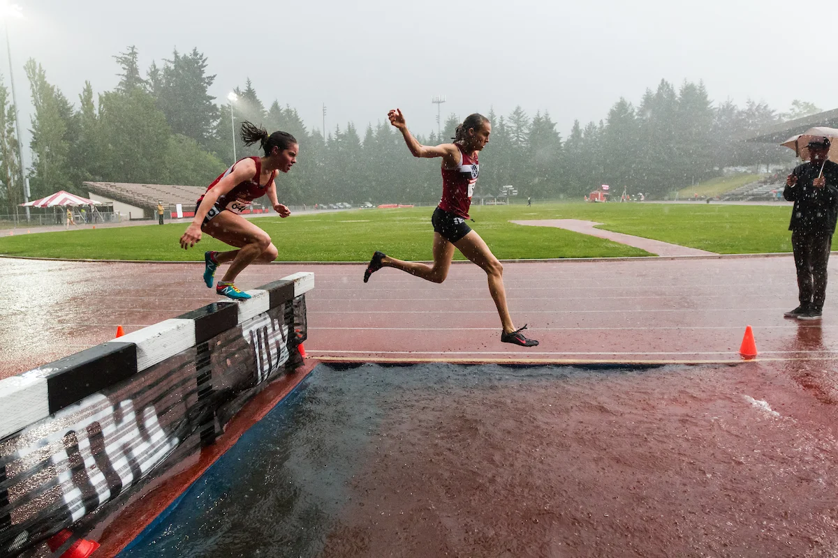 Women's Steeplechase, 2016 Stumptown Twilight | photo © kevmofoto.com