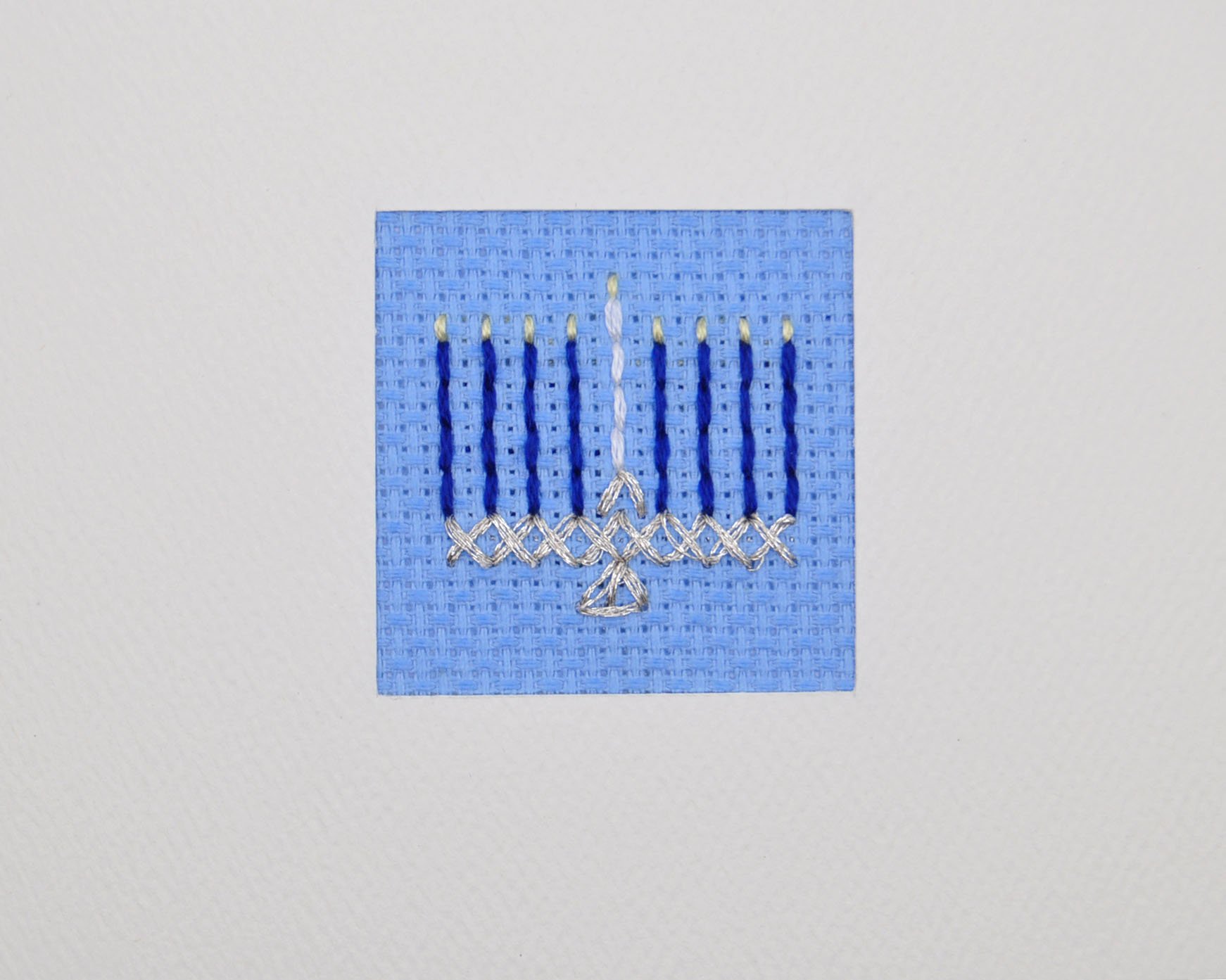 HannukahCard-Silver-LightBlue-Detail.jpg