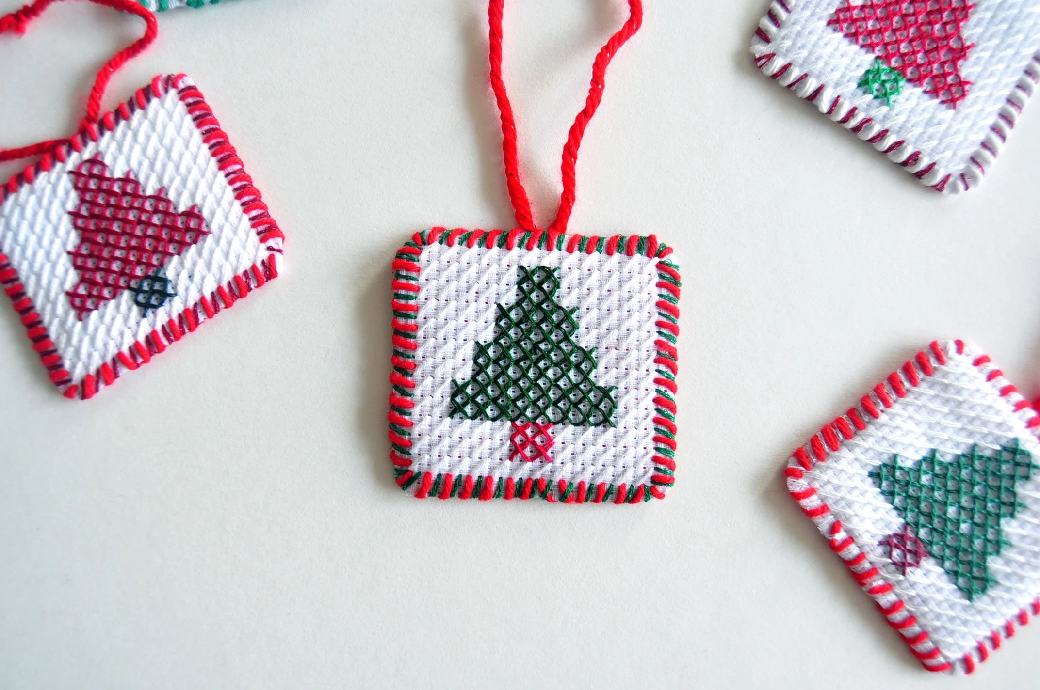 XMAS TREE ORNAMENT-2.jpg