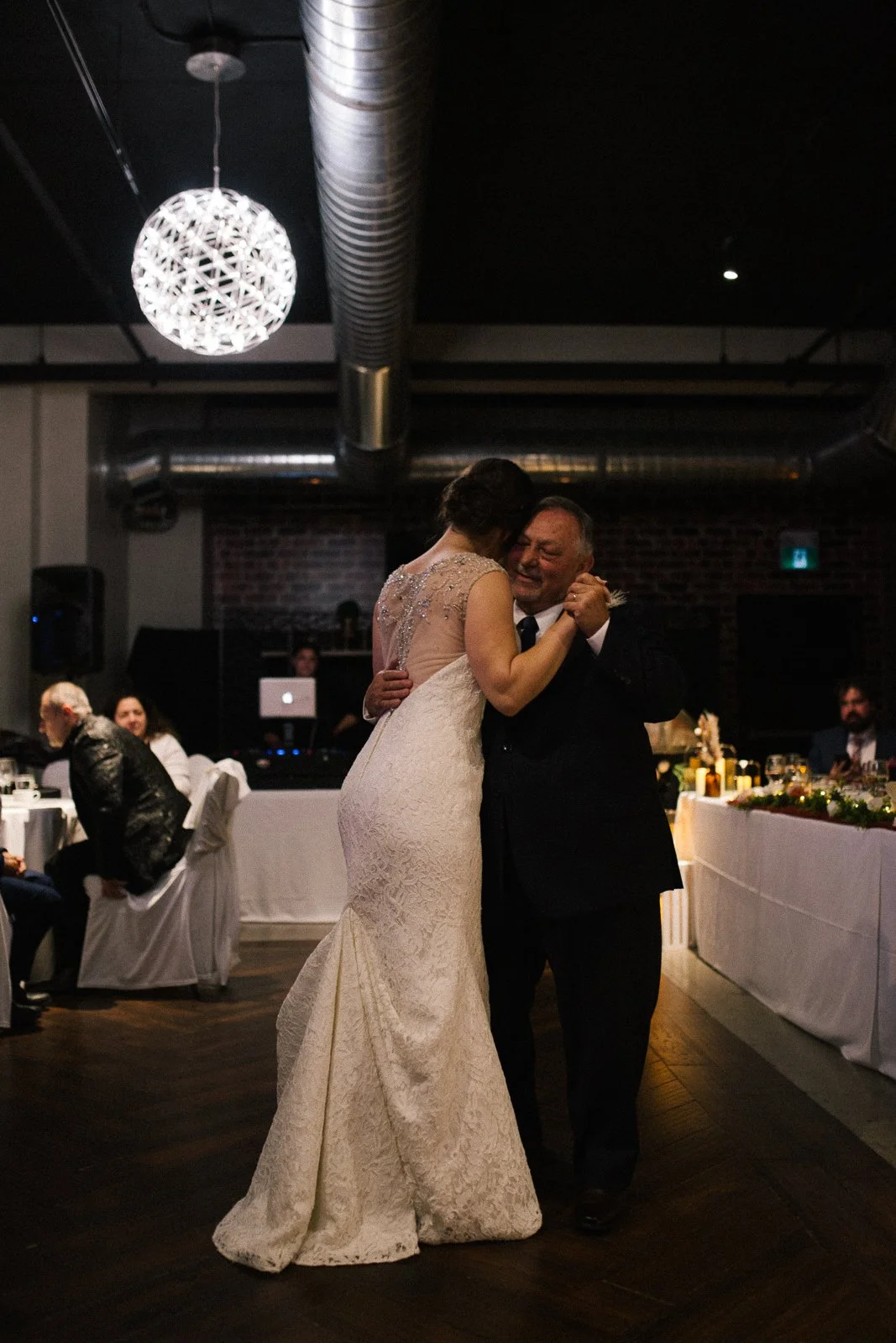 CHRISTINA+RYAN_WEDDINGSNEAKPEEK_AMANDALEECOFFEY_OCT212023-44.jpg