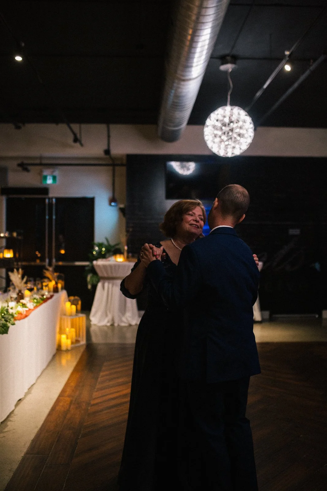 CHRISTINA+RYAN_WEDDINGSNEAKPEEK_AMANDALEECOFFEY_OCT212023-47.jpg