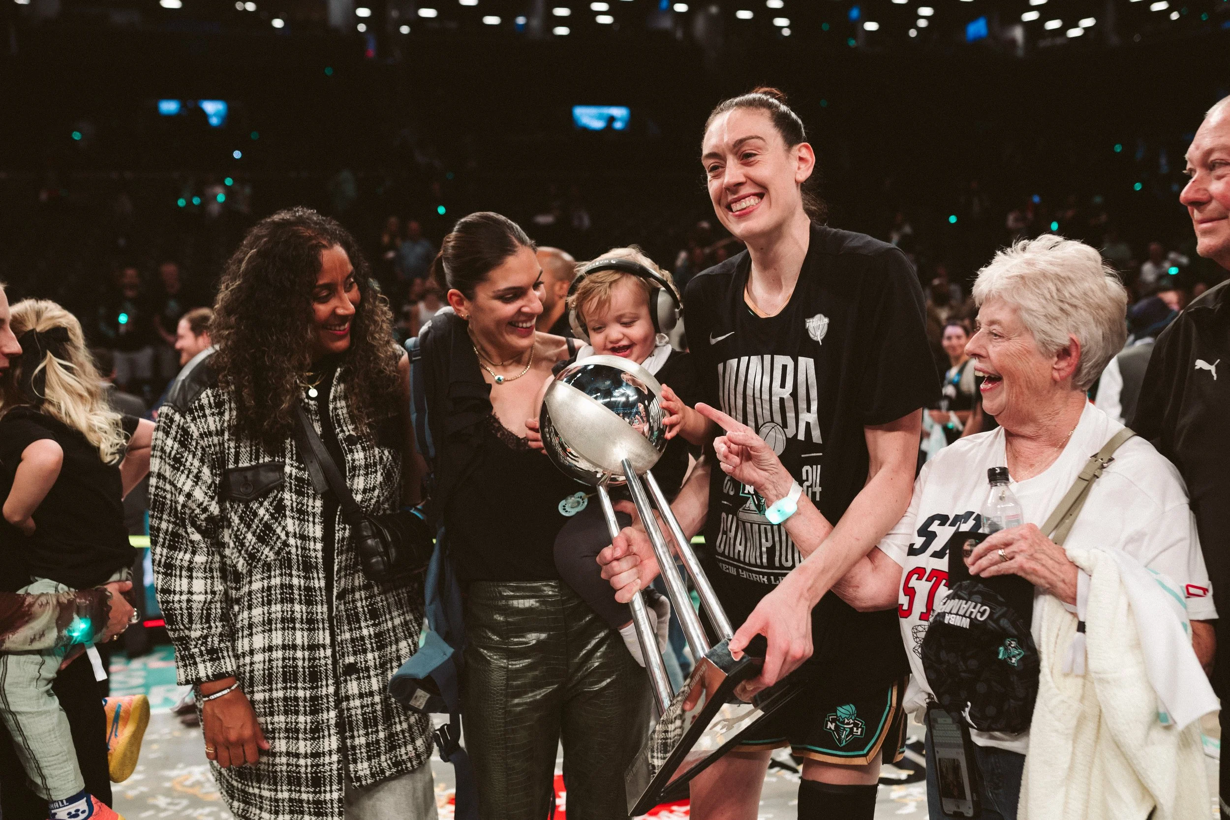 WNBAFINALS_@AMANDALEECOFFEY (53 of 60).jpg
