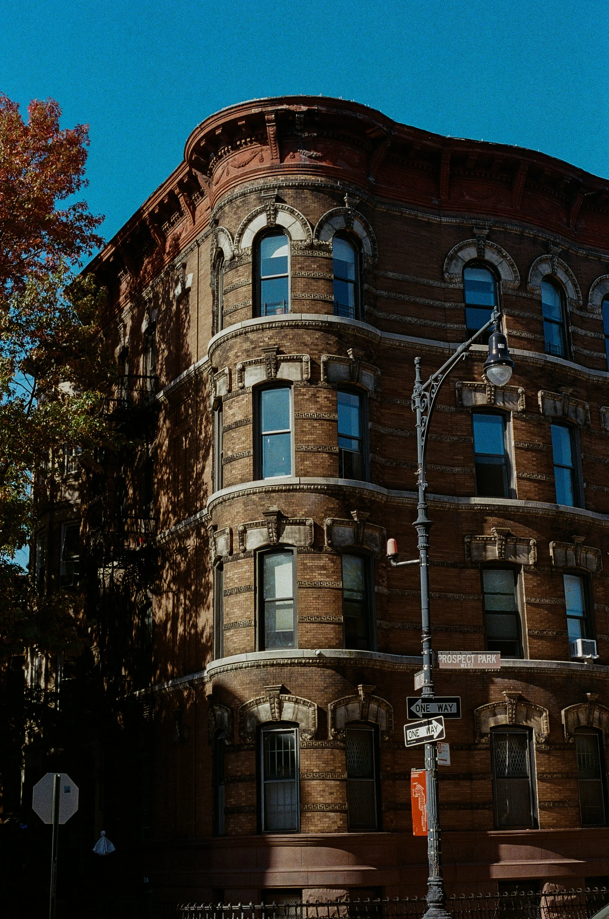 nyconfilm_@amandaleecoffey (3 of 18).jpg