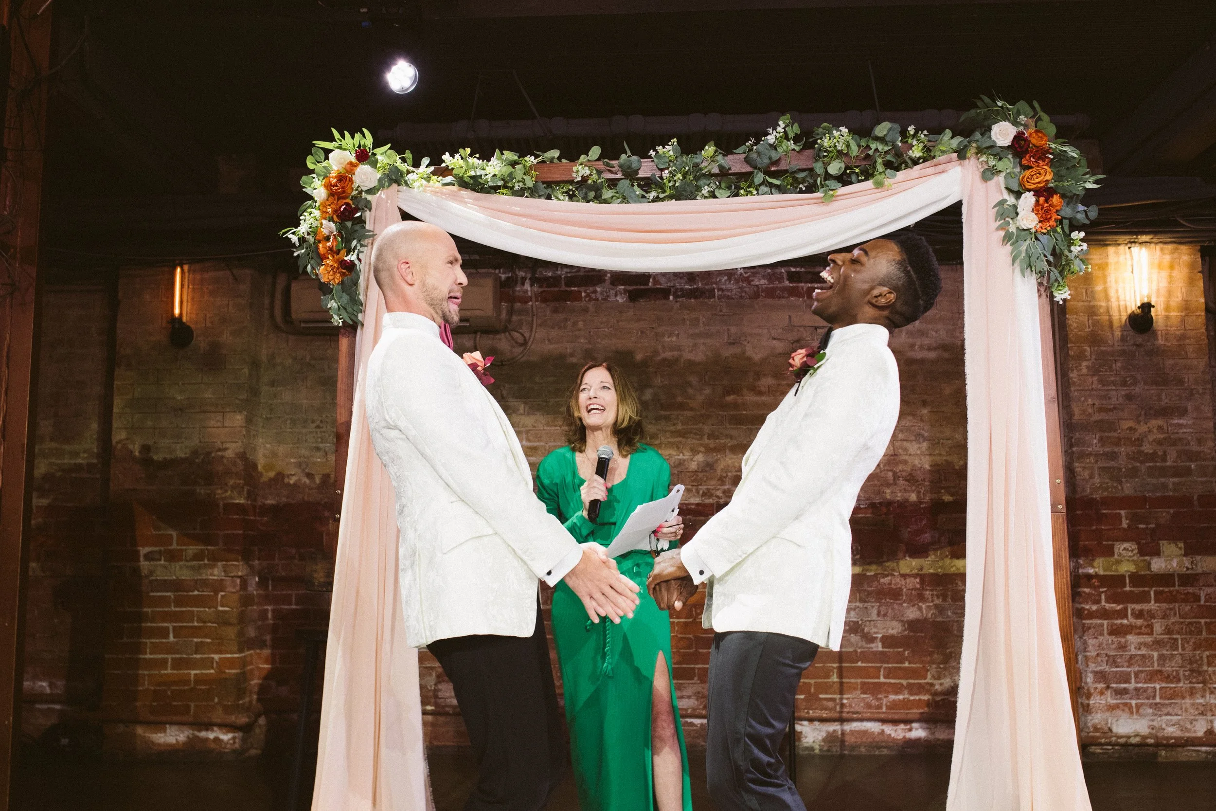 DEVINANDFELANDER_WEDDINGTEASER_@AMANDALEECOFFEY-15.jpg