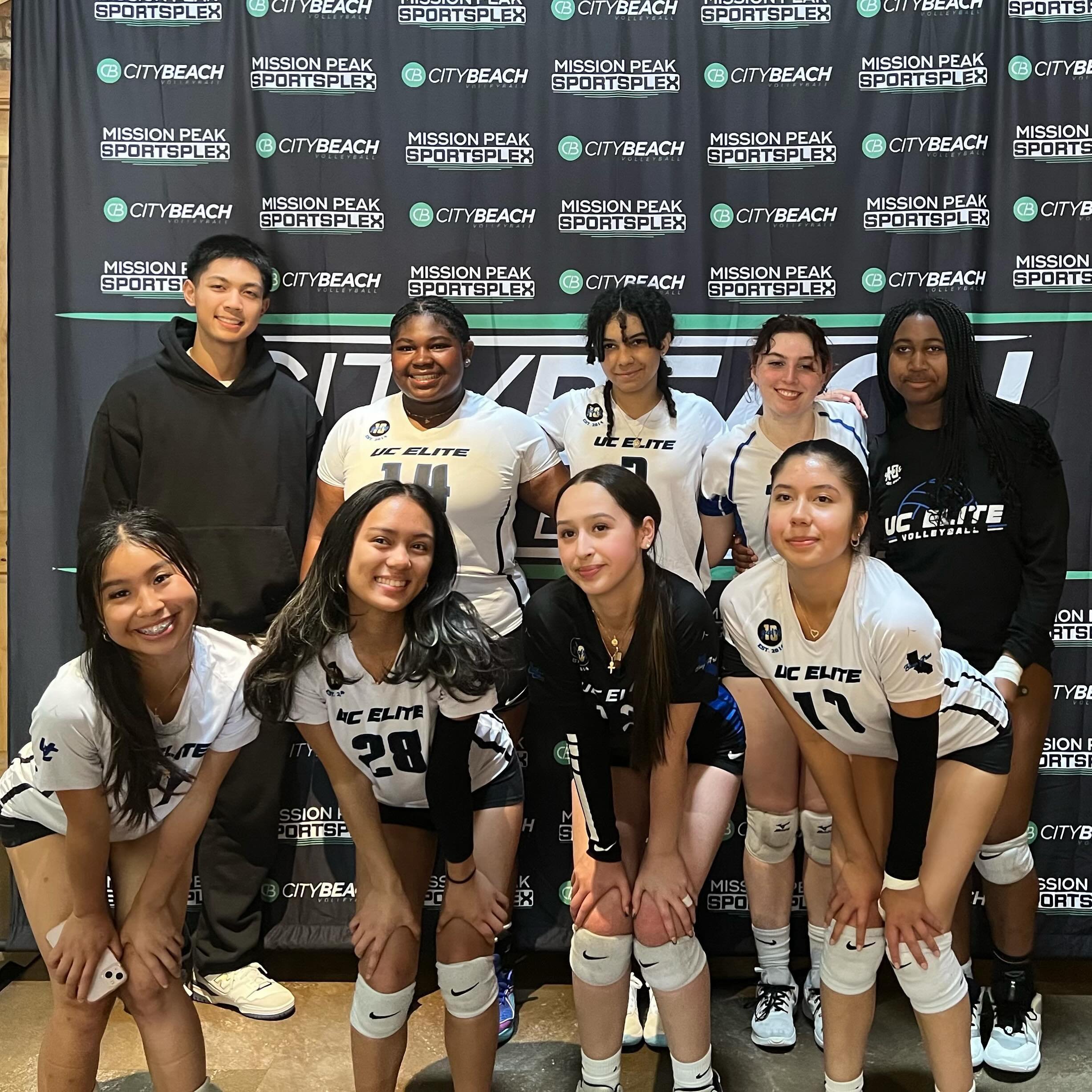 Round of applause to 17 Mafa for going 6-2 at the WCVBA Bay Area League! The team finishes TOP 5 overall! Way to represent UC ELITE! #ucelitevbc #ucelite