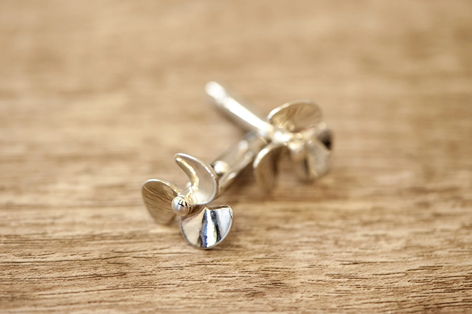 propeller cuff links