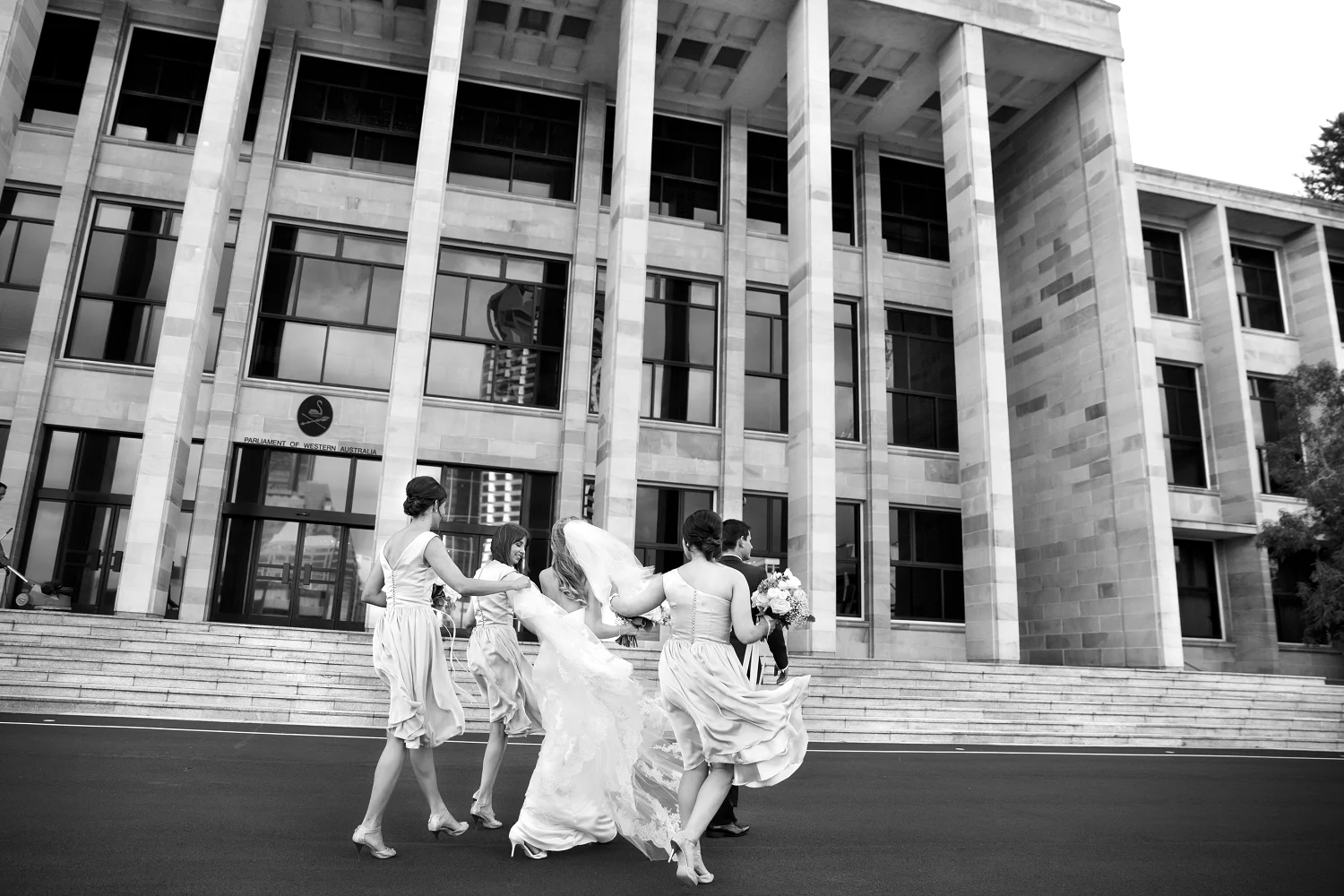 perth wedding photos at parliament house