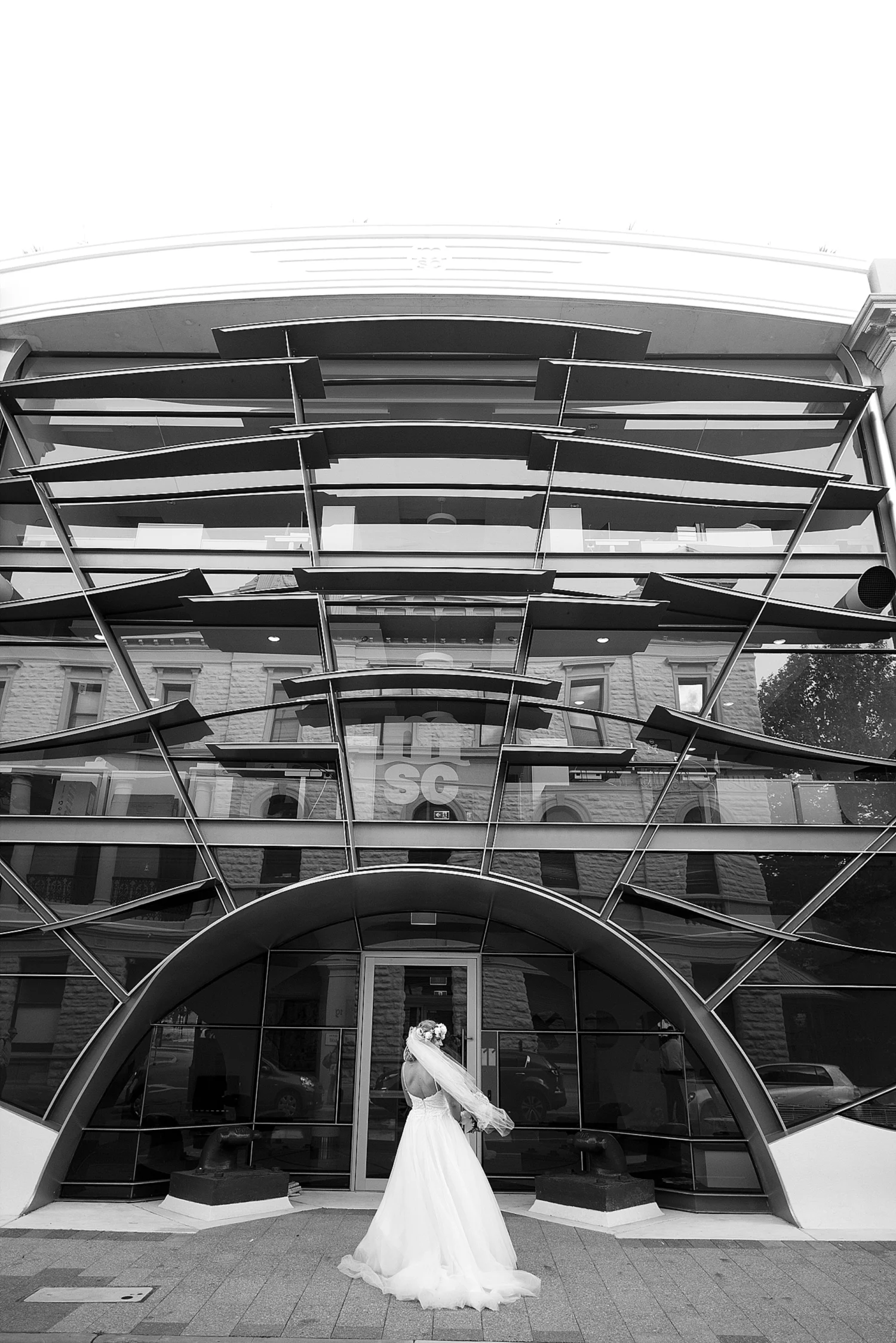20_perth wedding photographers deray and simcoe.jpg