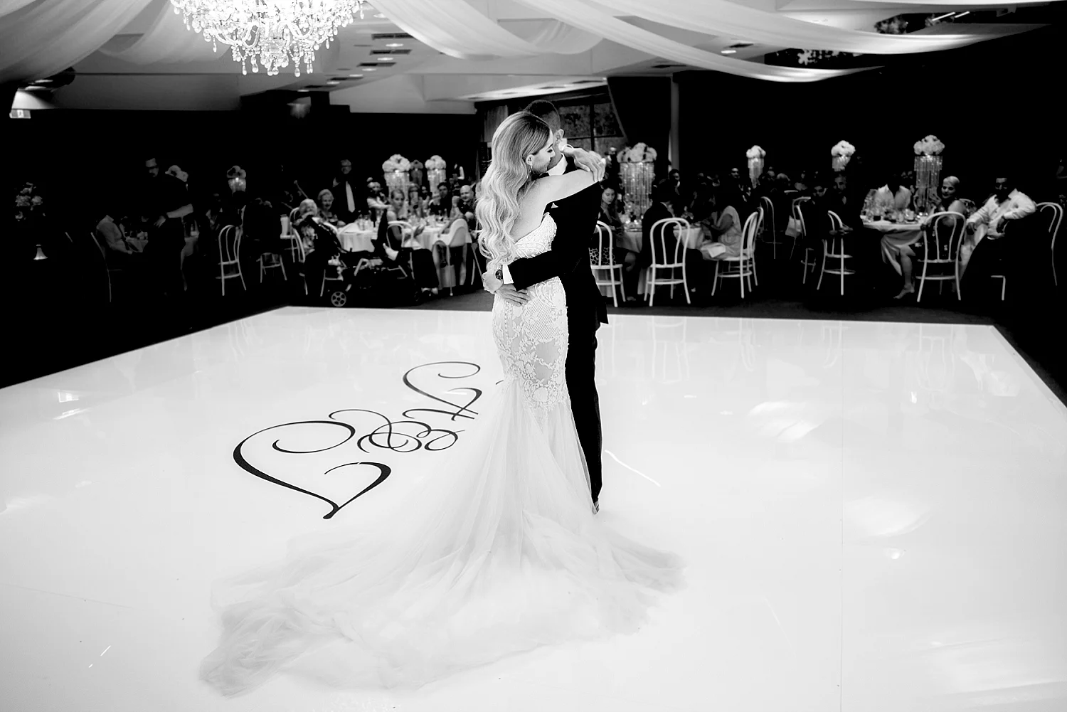 40 state reception centre first dance wedding perth deray simcoe.jpg