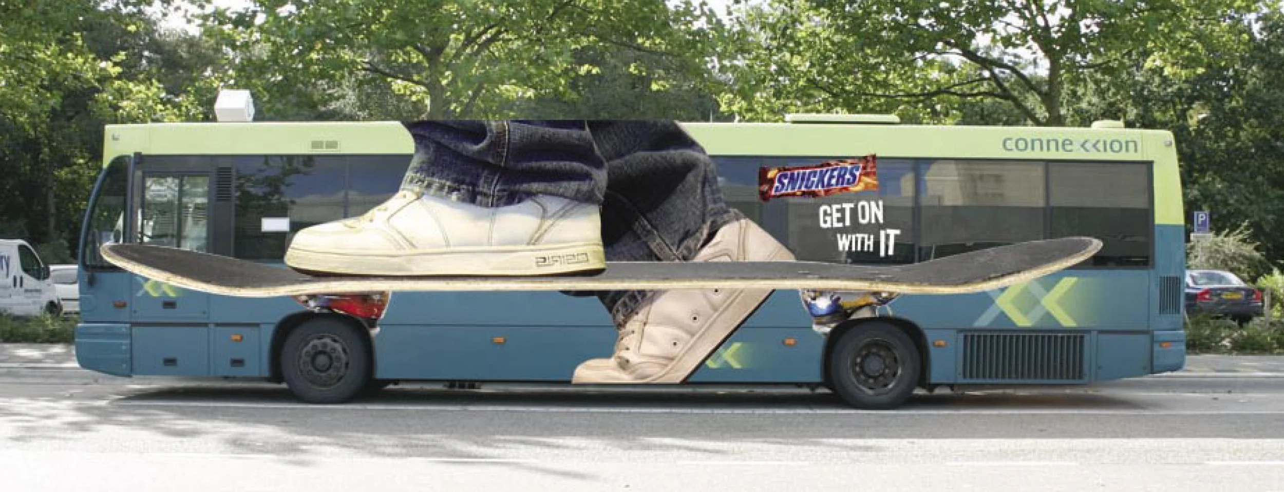 snickers bus.jpg