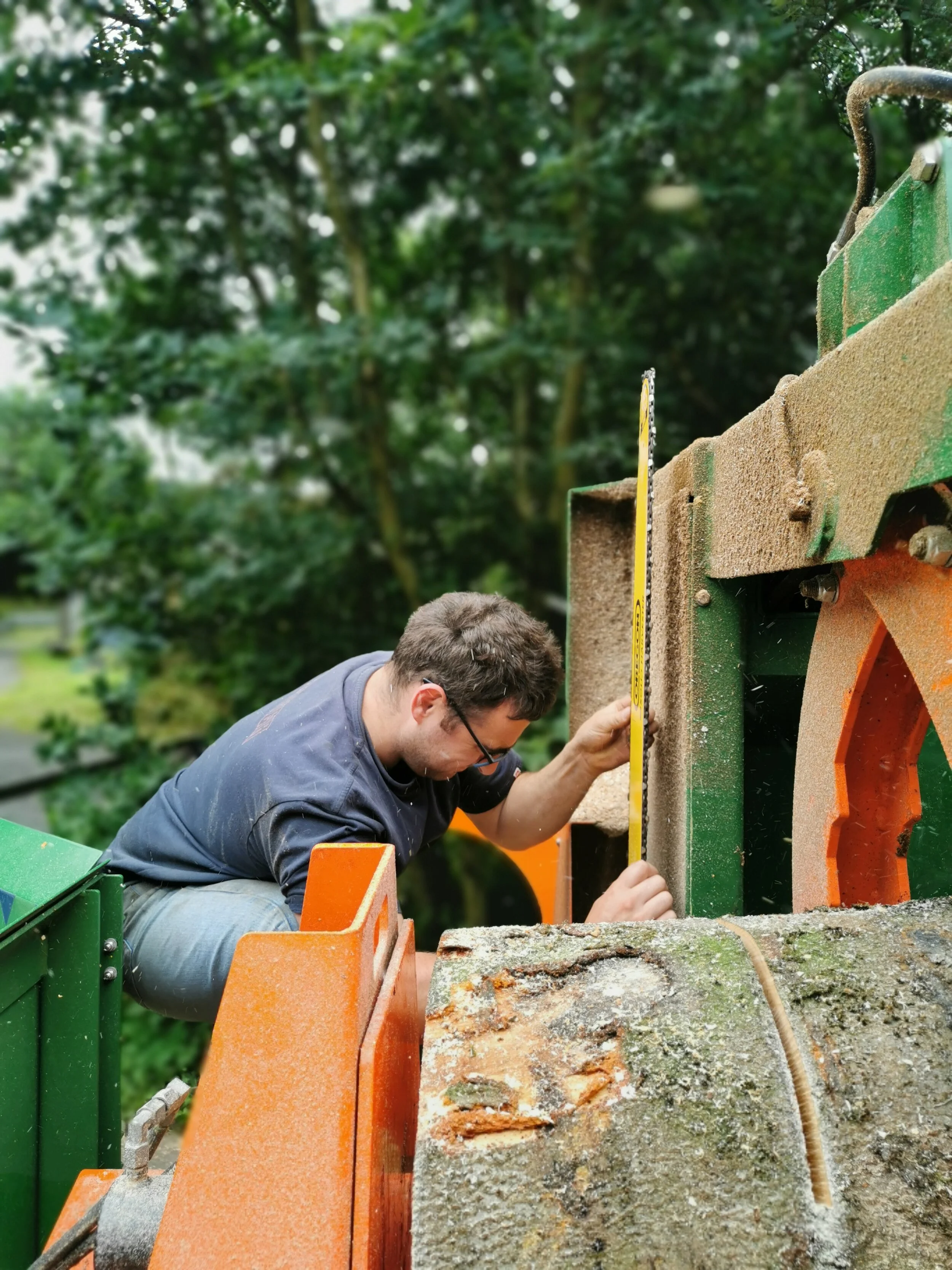 Fairlie Woodfuels Kiln dried hardwood & softwood, kindling, net bags
